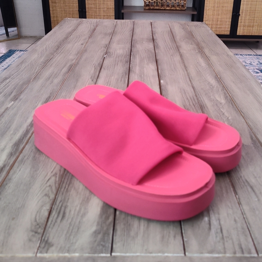 Vibrant Pink Platform Sandals - image 3